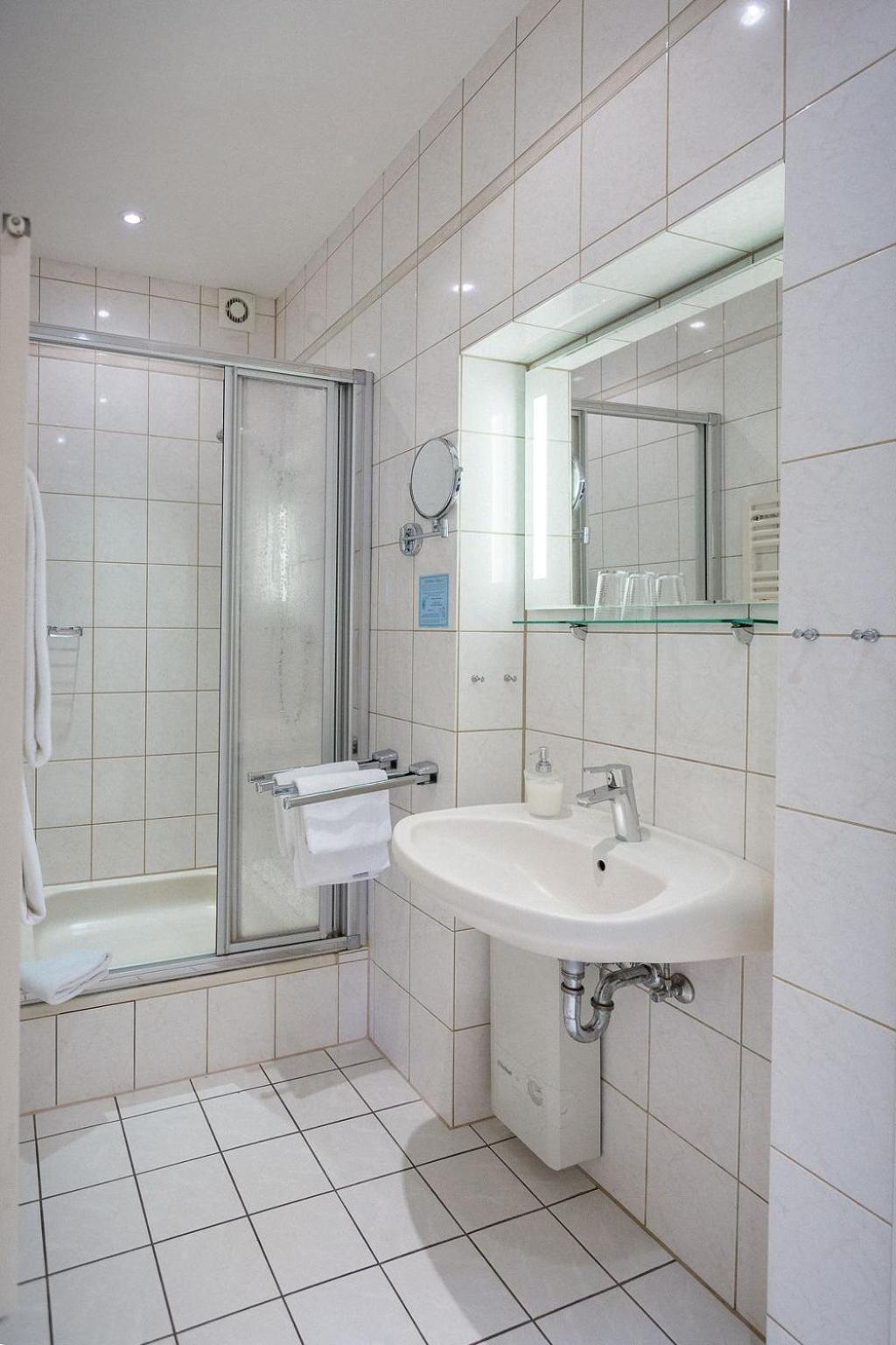 Weinhotel Offenstein Erben Eltville am Rhein Ngoại thất bức ảnh